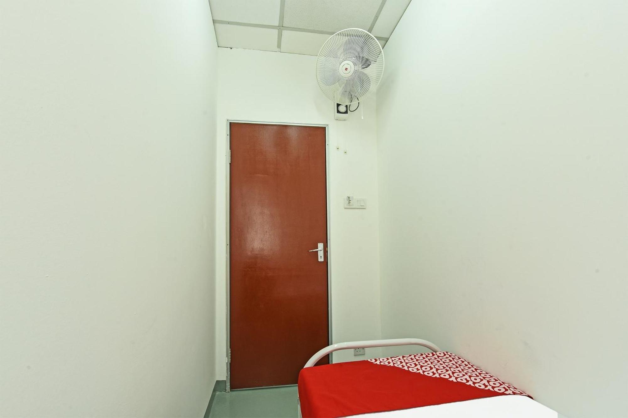 Spot On 90500 Sri Rampai Metro Hostel Kuala Lumpur Bagian luar foto